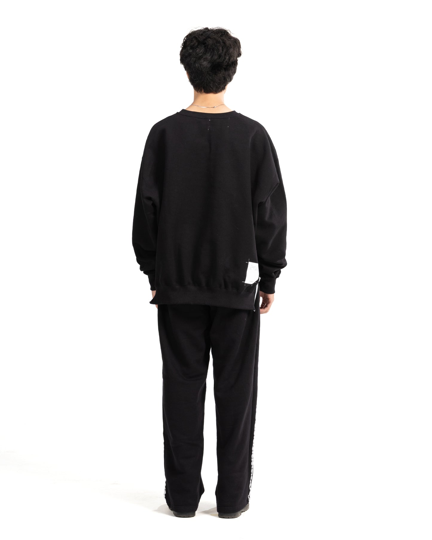 WORKS SIDE ZIPPER CREWNECK - BLACK