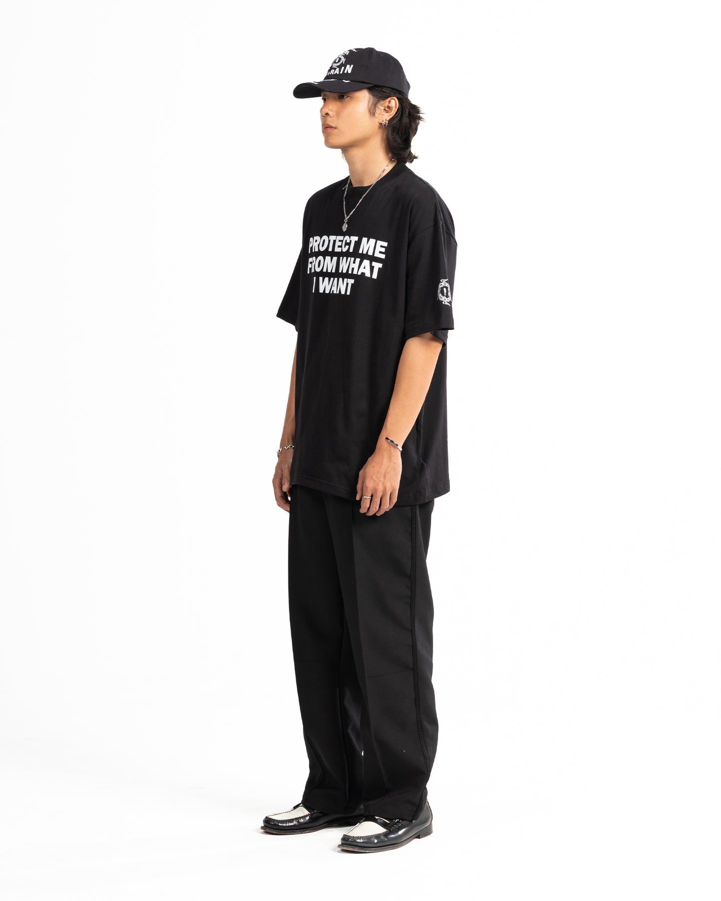 HOLZER TEE - BLACK